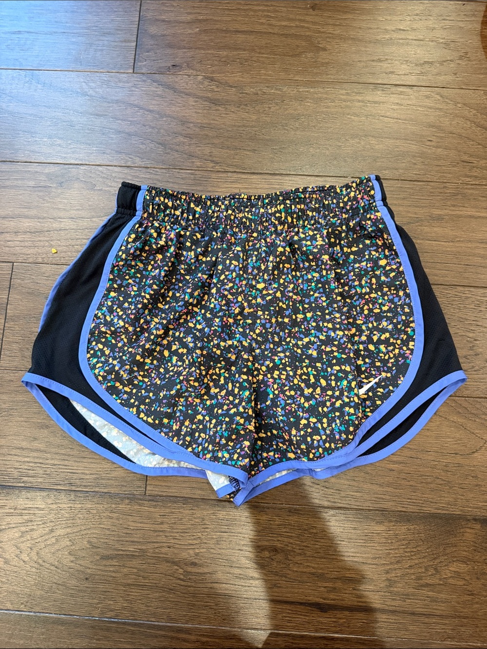 Nike Floral Print Dri-FIT Shorts Size Small - C72-030